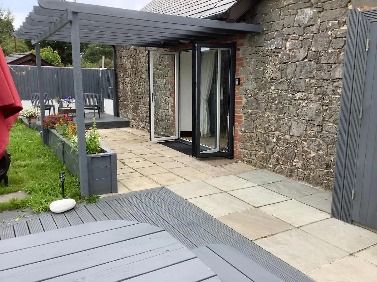 The Old Stables Villa Swansea